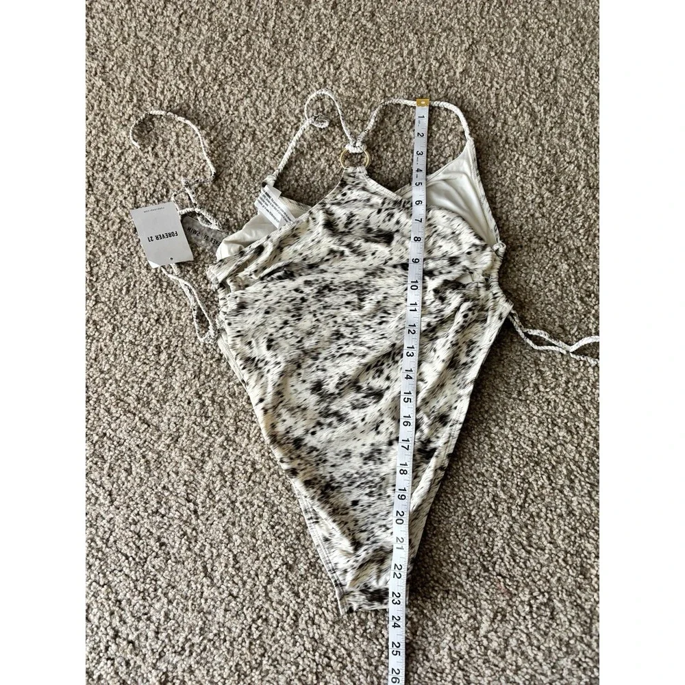 NWT Forvever 21 Bathing Suit Womens XL Cutout One‎ Piece Beach Summer Vacation